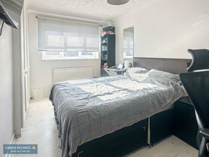 Bedroom- click for photo gallery